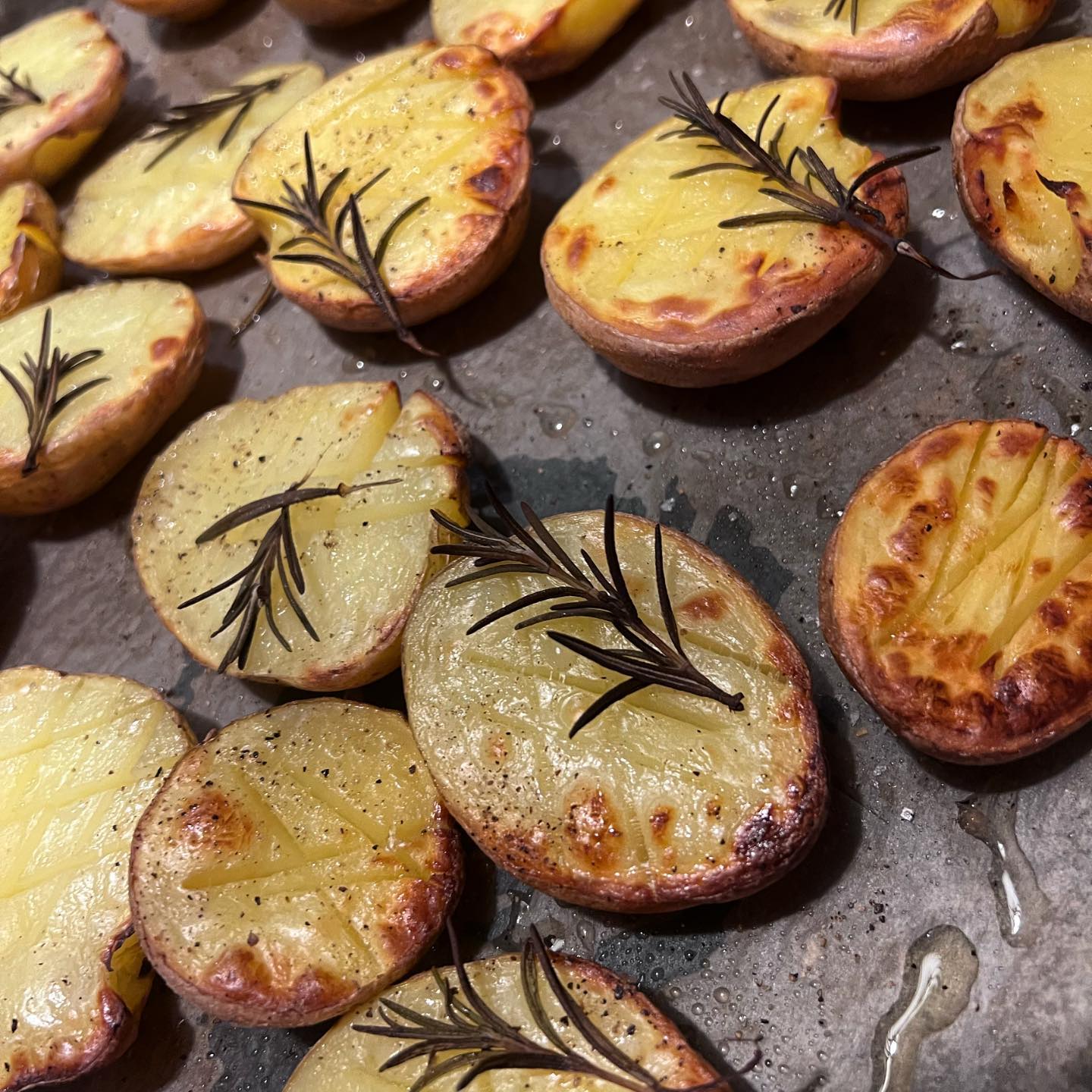 Rosmarinkartoffeln 🥔👨🏻‍🍳🍴 #franzenkocht #steamify #rosmarinkartoffeln